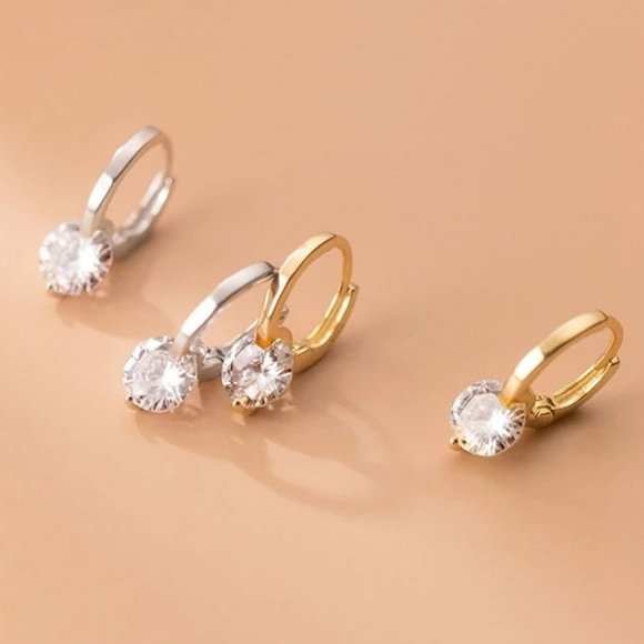 *NEW 925 Silver 2CT Solitaire Diamond Huggie Hoops - Picture 1 of 9